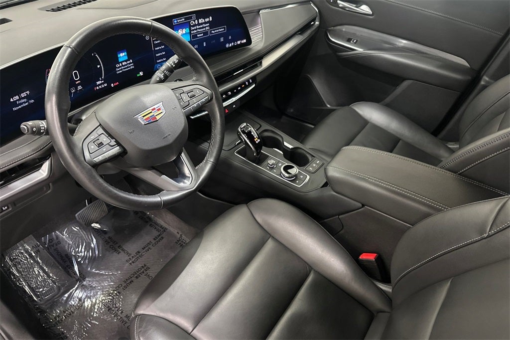 2025 Cadillac XT4 Premium Luxury