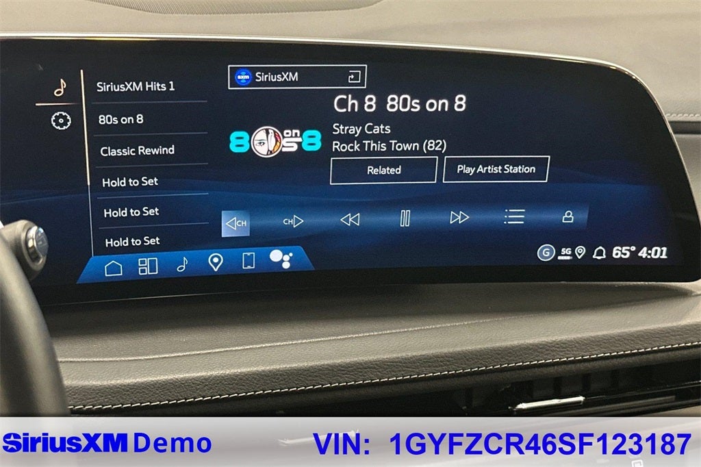 2025 Cadillac XT4 Premium Luxury