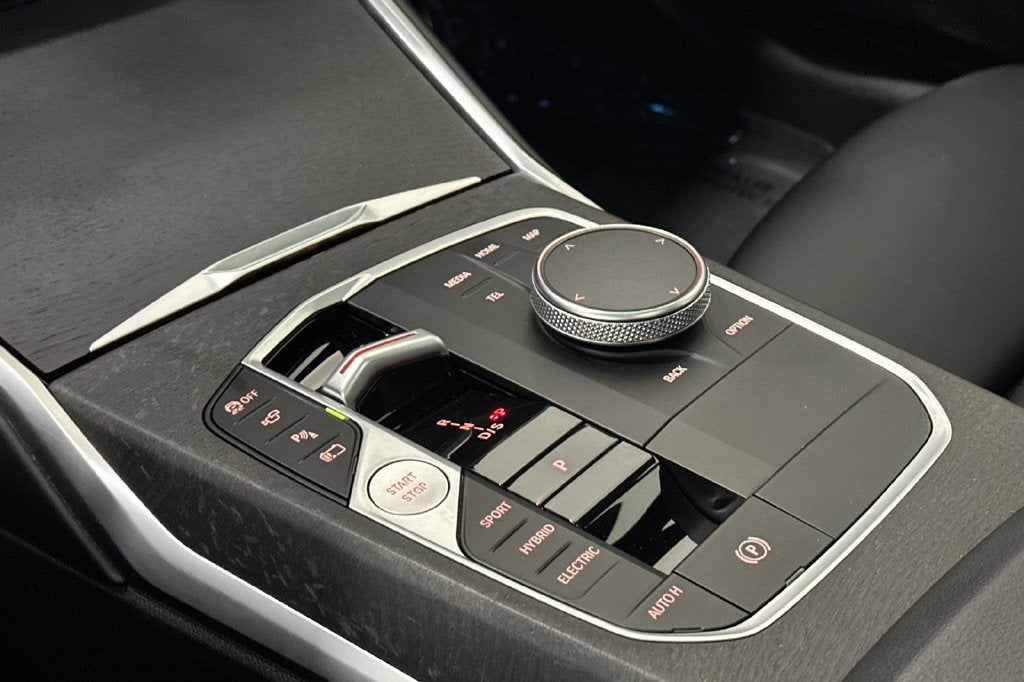 2024 BMW 3 Series 330e iPerformance
