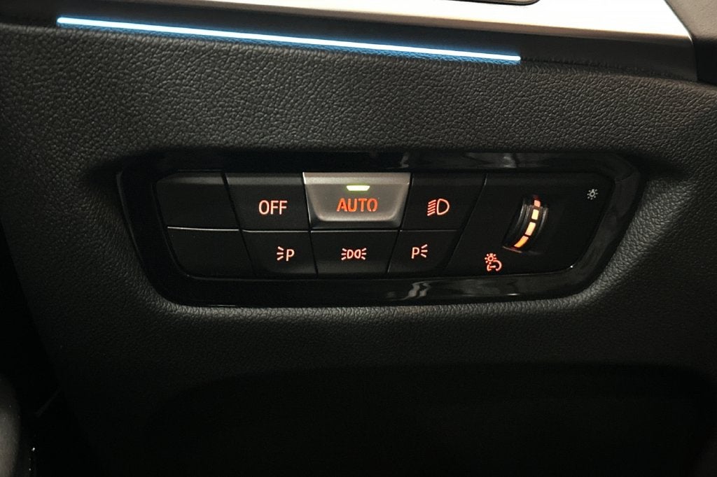 2024 BMW 3 Series 330e iPerformance