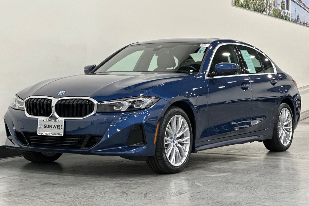 2024 BMW 3 Series 330e iPerformance