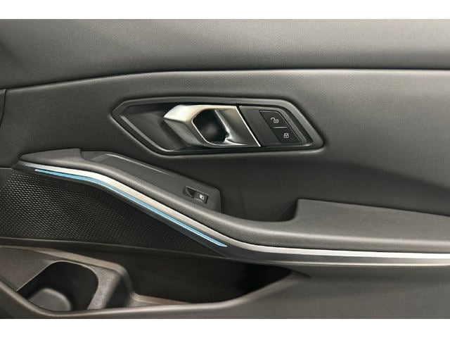 2024 BMW 3 Series 330e iPerformance