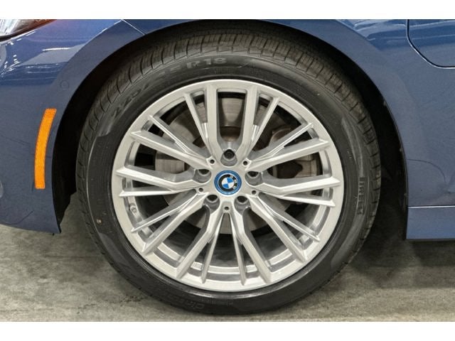 2024 BMW 3 Series 330e iPerformance