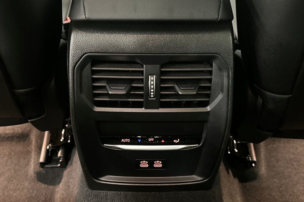 2024 BMW 3 Series 330e iPerformance
