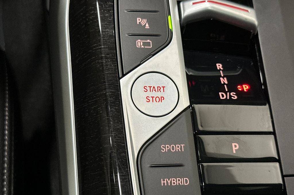 2024 BMW 3 Series 330e iPerformance