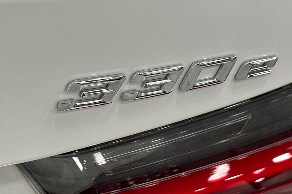 2024 BMW 3 Series 330e iPerformance