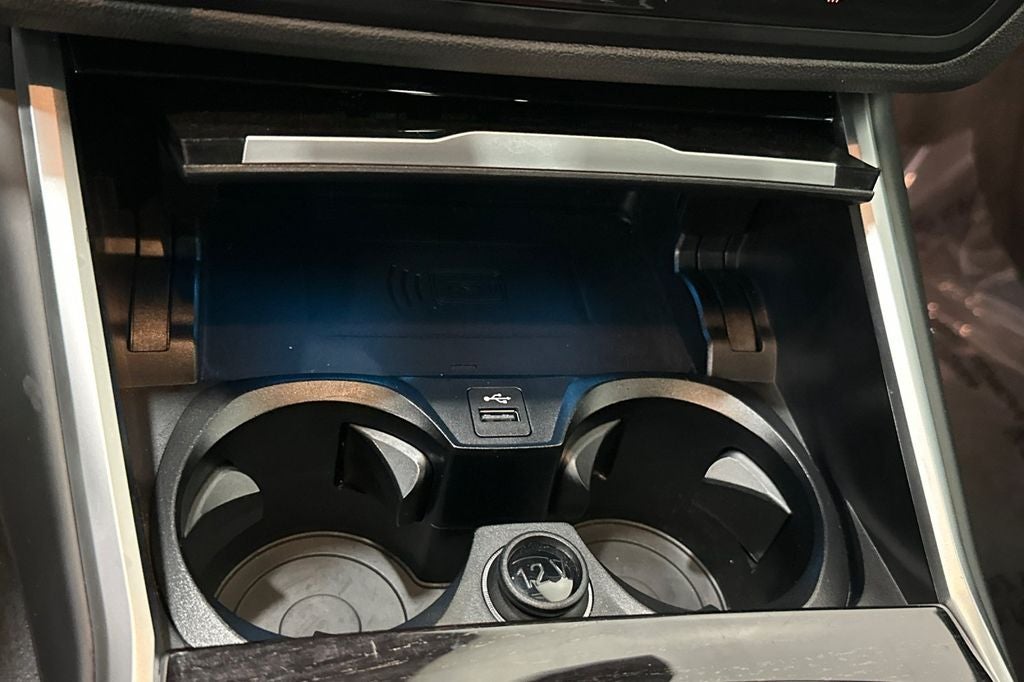 2024 BMW 3 Series 330e iPerformance