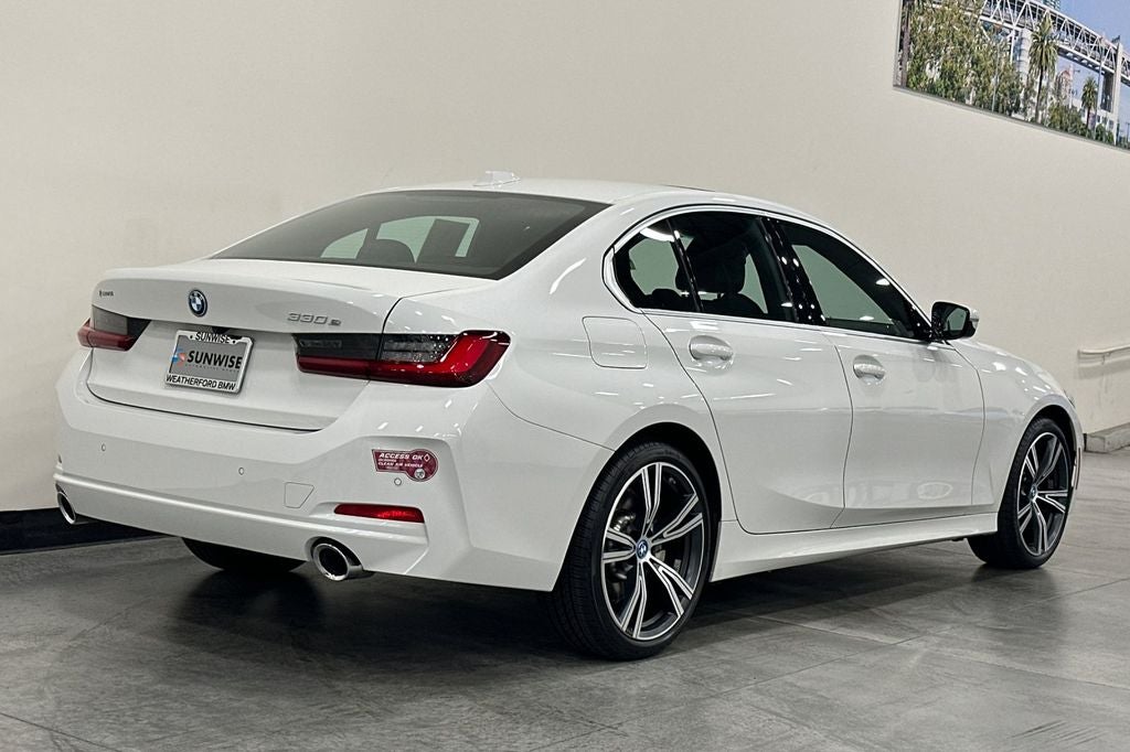 2024 BMW 3 Series 330e iPerformance