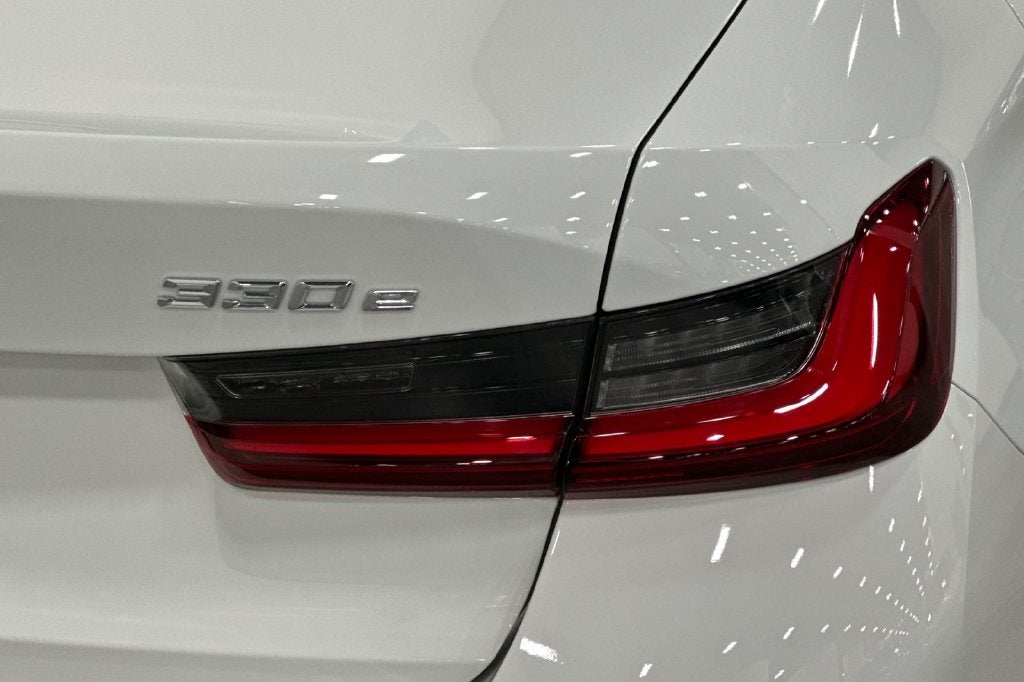 2024 BMW 3 Series 330e iPerformance