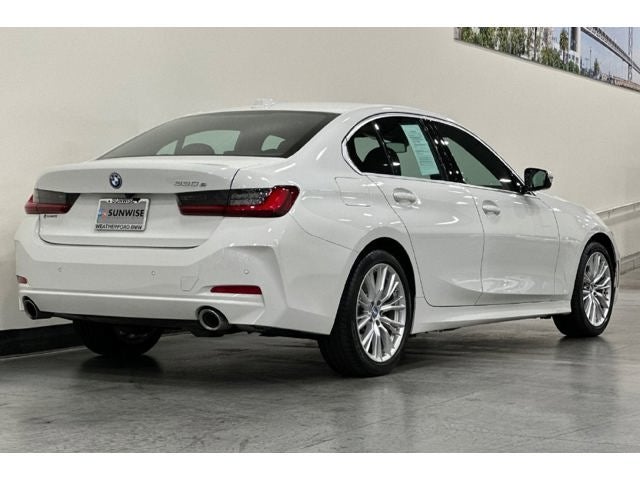 2024 BMW 3 Series 330e iPerformance