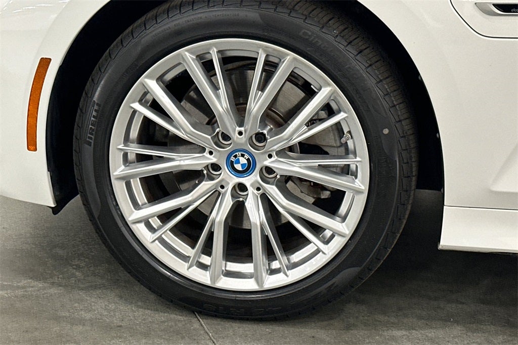 2023 BMW 3 Series 330e iPerformance