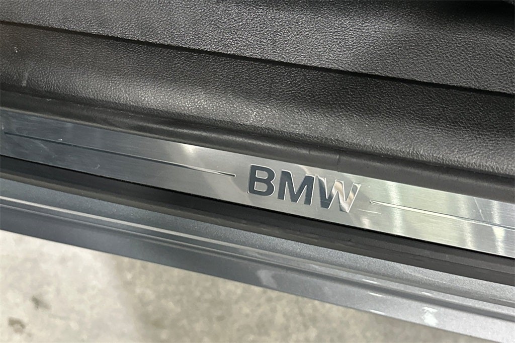 2023 BMW 3 Series 330e iPerformance