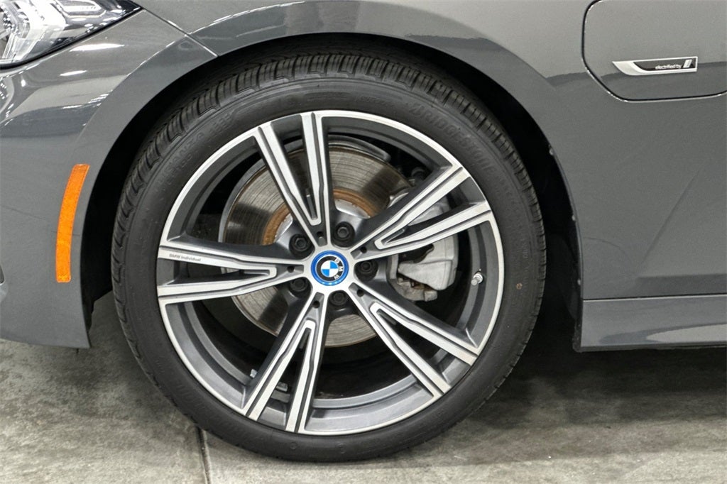 2023 BMW 3 Series 330e iPerformance