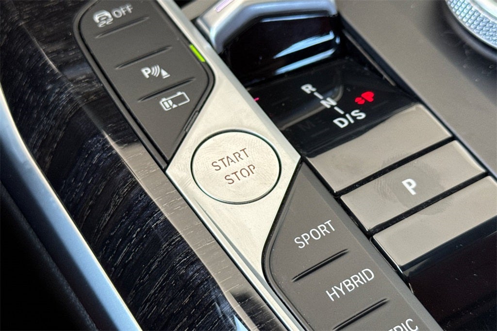 2023 BMW 3 Series 330e iPerformance