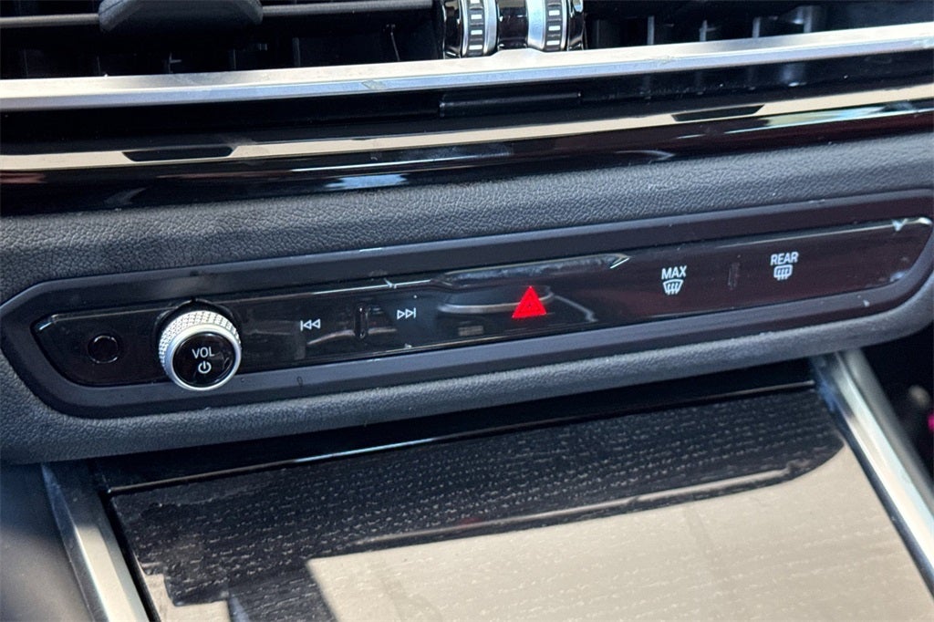 2023 BMW 3 Series 330e iPerformance