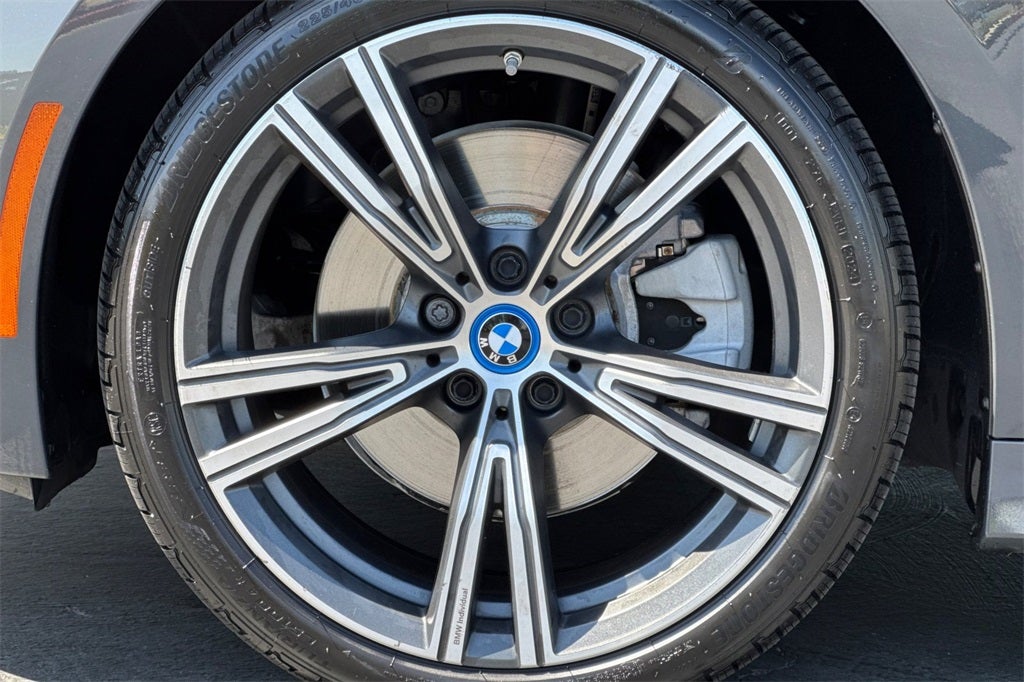 2023 BMW 3 Series 330e iPerformance