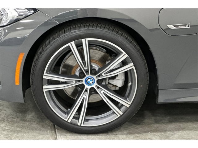 2023 BMW 3 Series 330e iPerformance