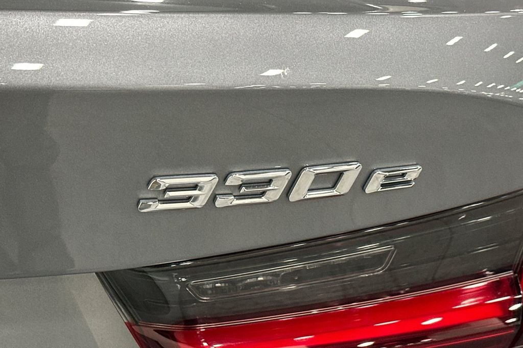 2024 BMW 3 Series 330e iPerformance