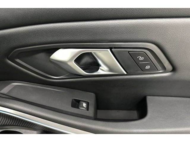 2024 BMW 3 Series 330e iPerformance