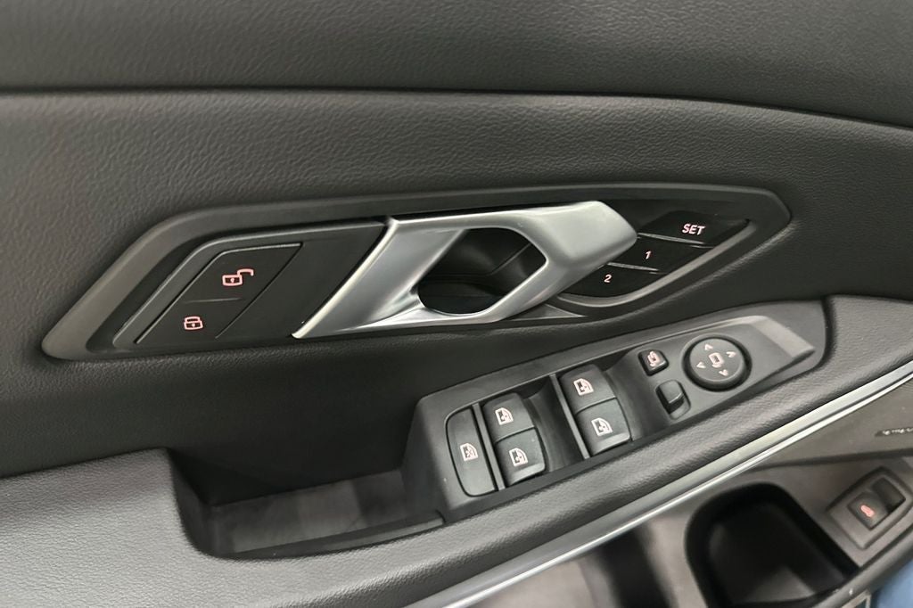 2025 BMW 3 Series 330i