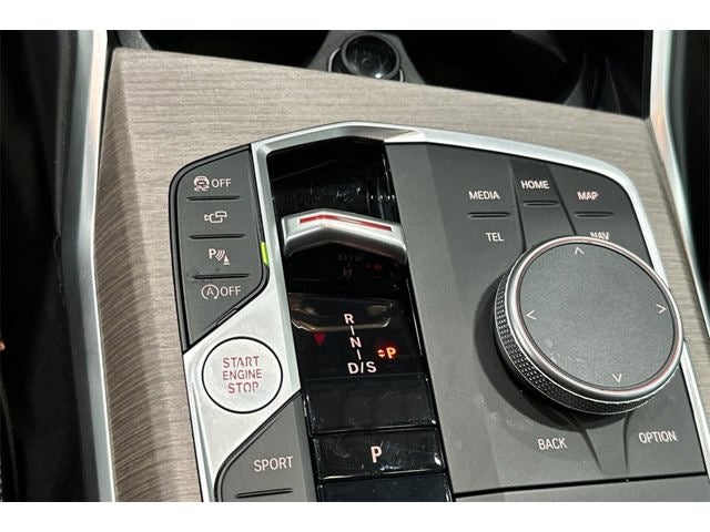 2025 BMW 3 Series 330i