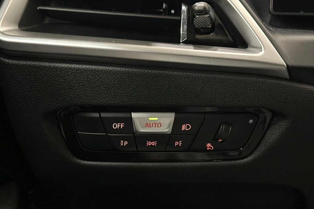 2026 BMW 3 Series 330i