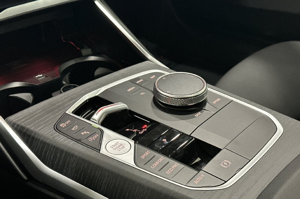2026 BMW 3 Series 330i