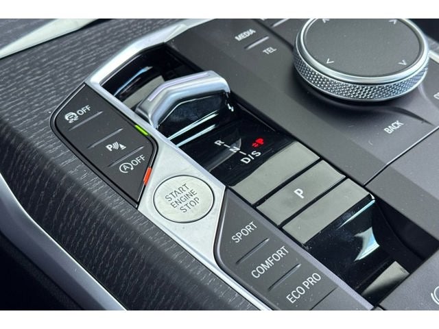 2026 BMW 3 Series 330i