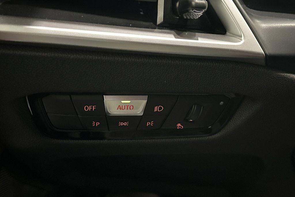 2026 BMW 3 Series 330i