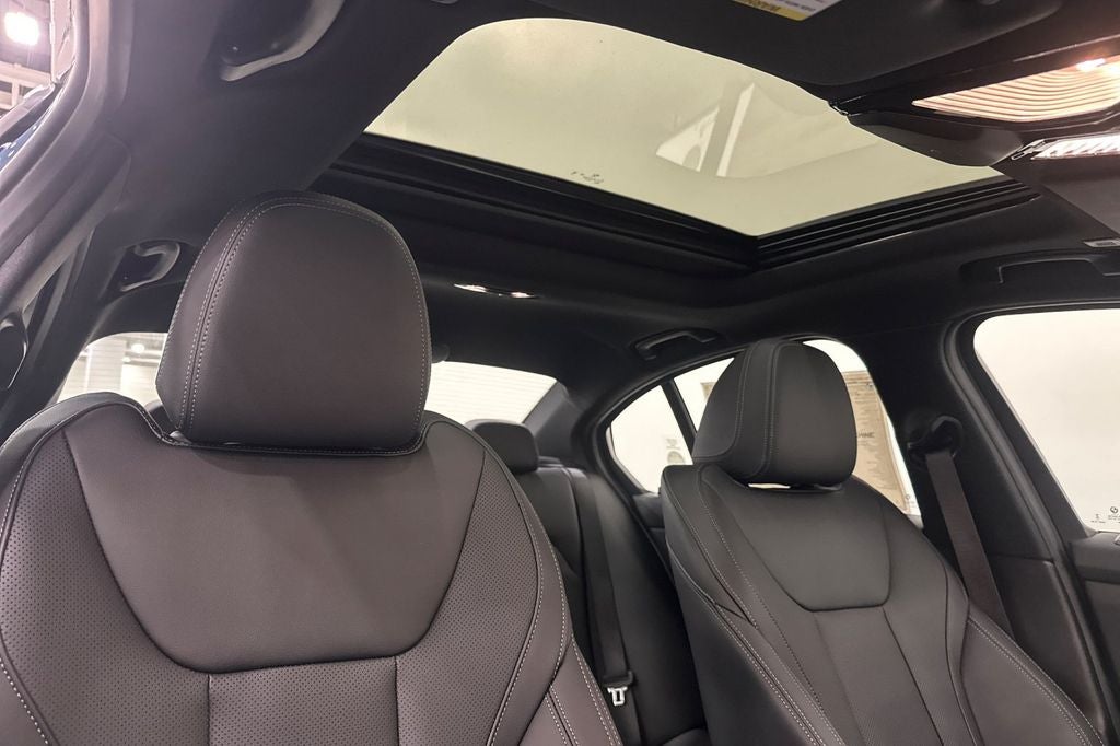 2026 BMW 3 Series 330i