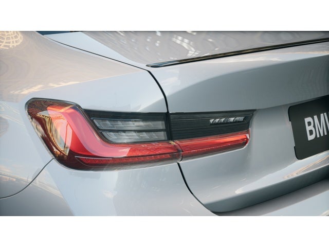 2026 BMW 3 Series 330i