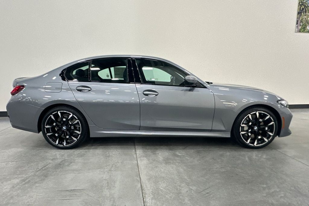 2026 BMW 3 Series 330i