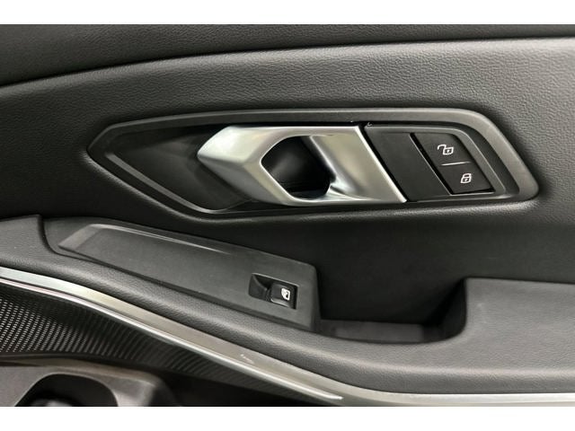 2025 BMW 3 Series 330i