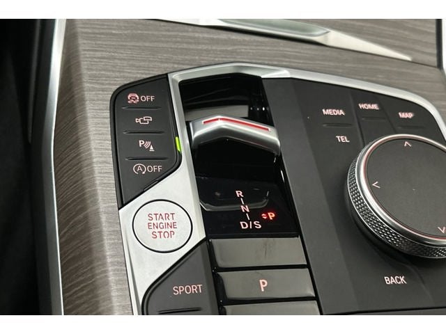 2025 BMW 3 Series 330i