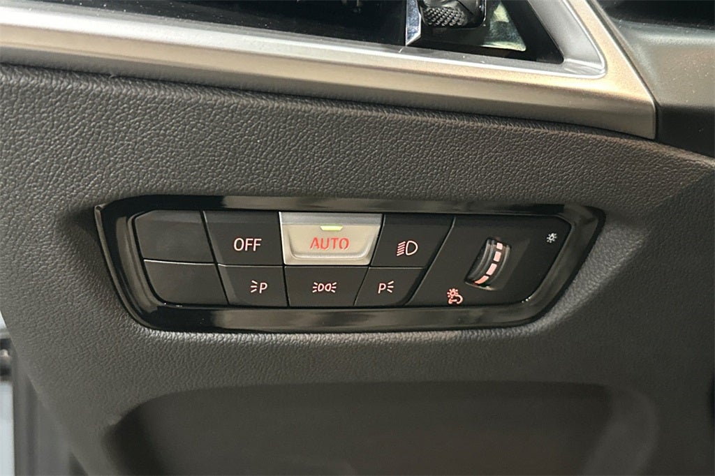 2026 BMW 3 Series 330i