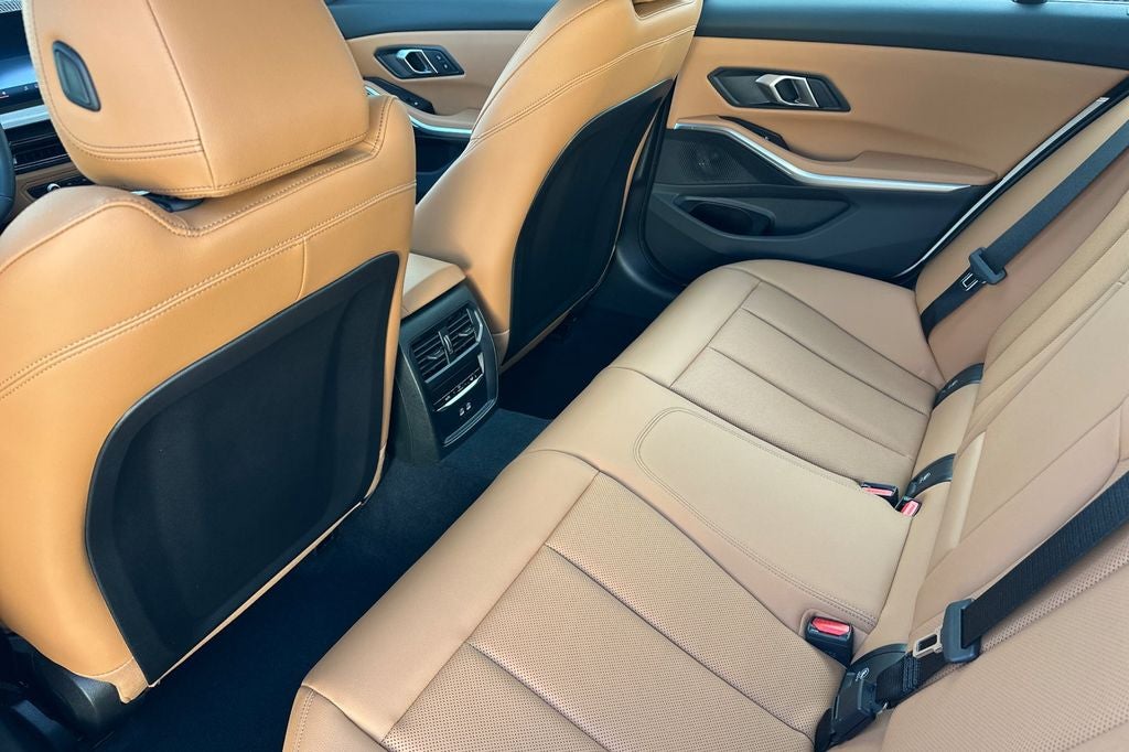 2025 BMW 3 Series 330i