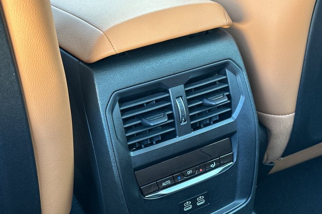 2025 BMW 3 Series 330i