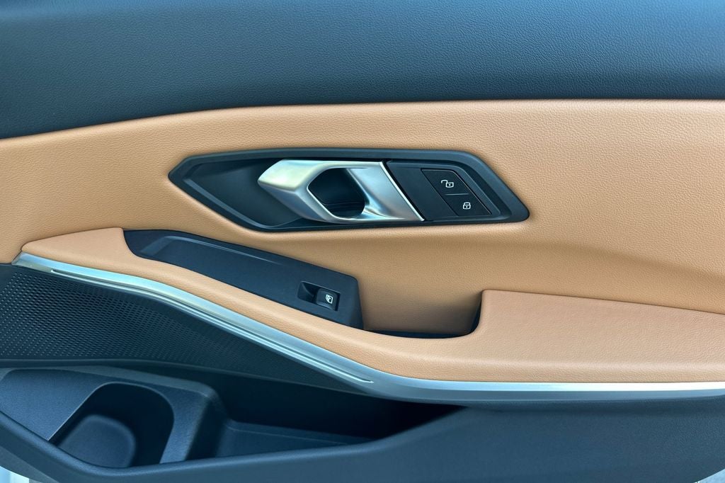 2025 BMW 3 Series 330i