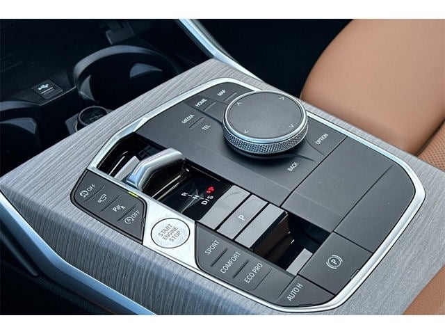 2025 BMW 3 Series 330i