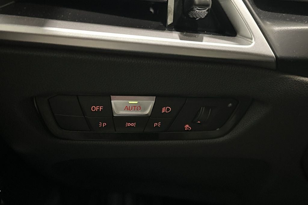 2026 BMW 3 Series 330i