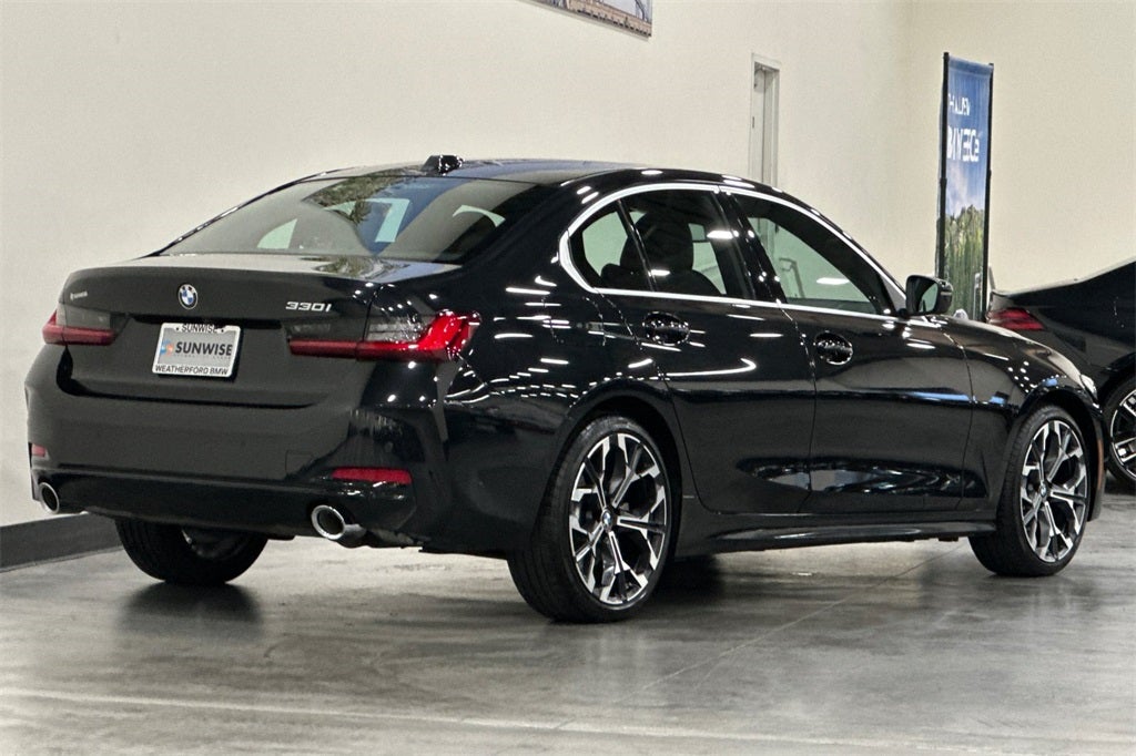 2025 BMW 3 Series 330i
