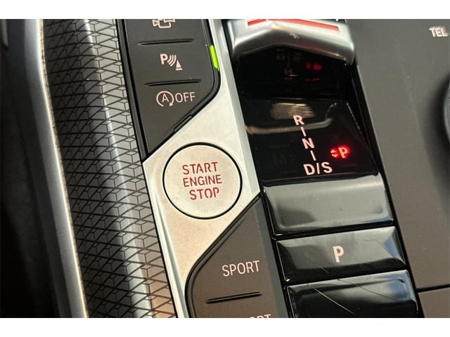 2025 BMW 3 Series 330i