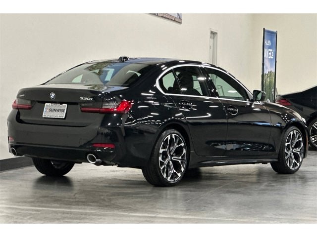 2025 BMW 3 Series 330i