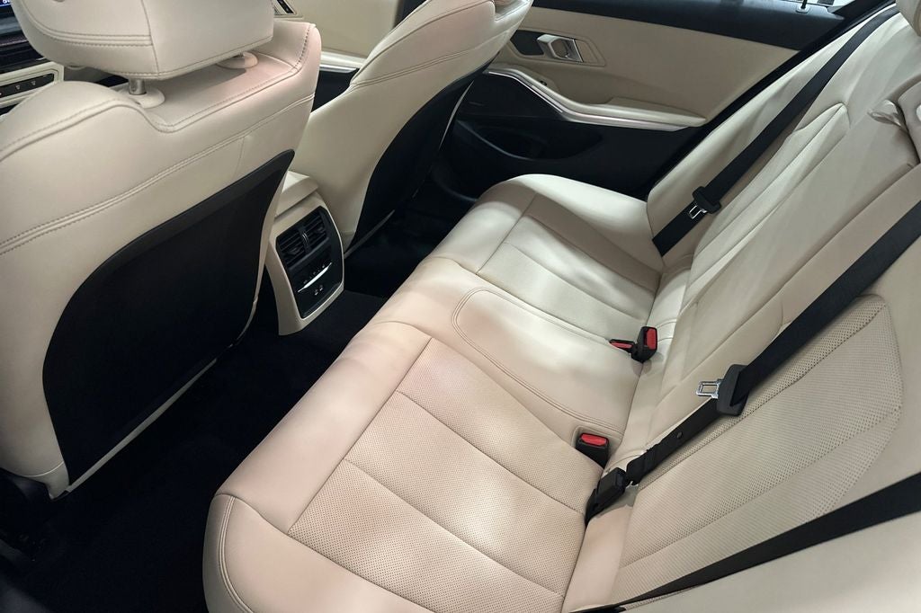 2026 BMW 3 Series 330i