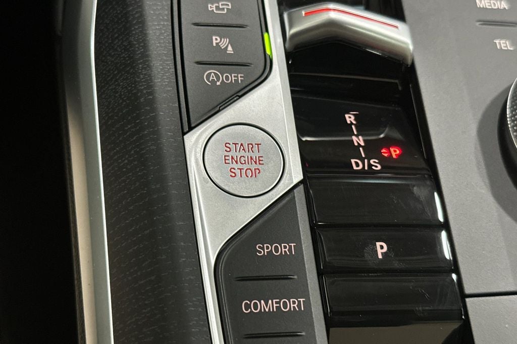 2026 BMW 3 Series 330i