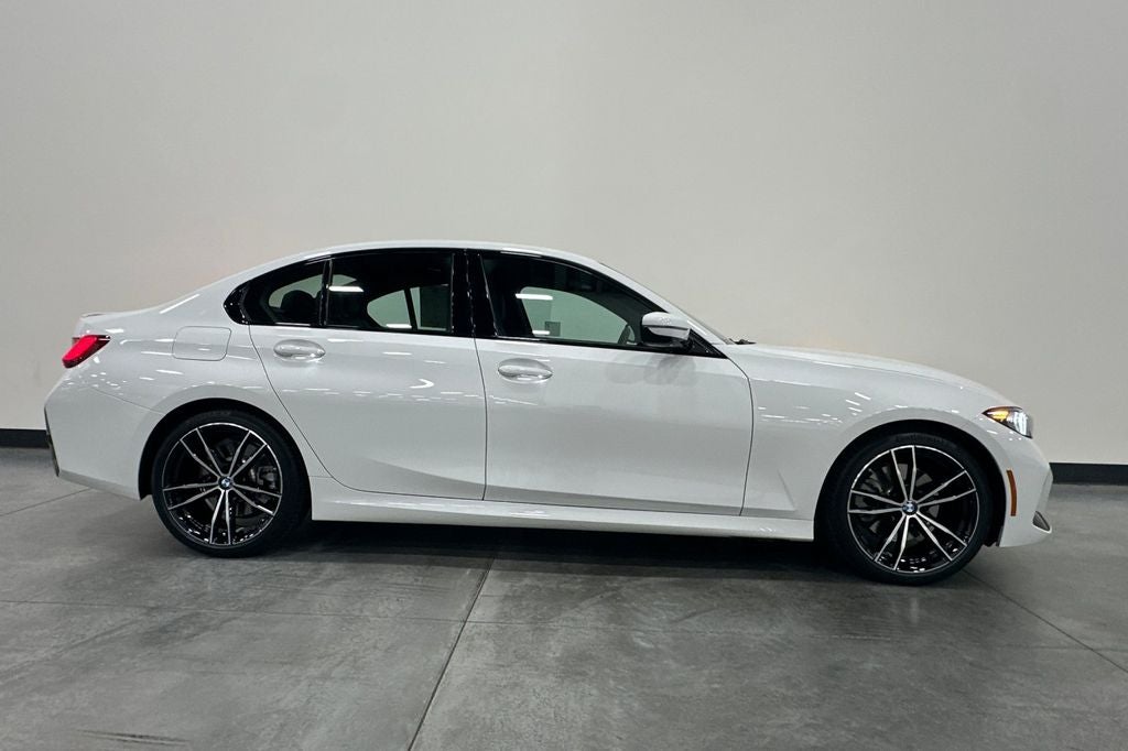 2023 BMW 3 Series 330i