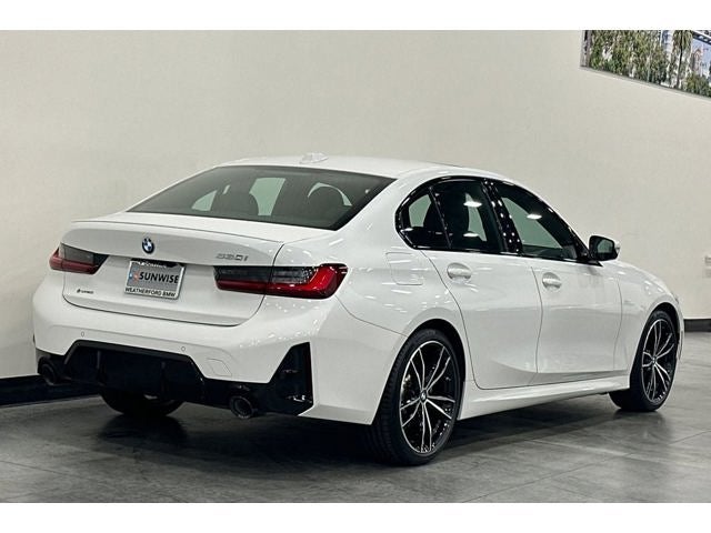 2023 BMW 3 Series 330i