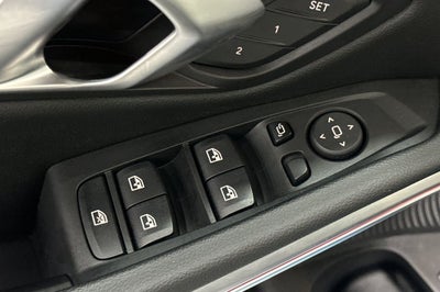 2024 BMW 3 Series 330i