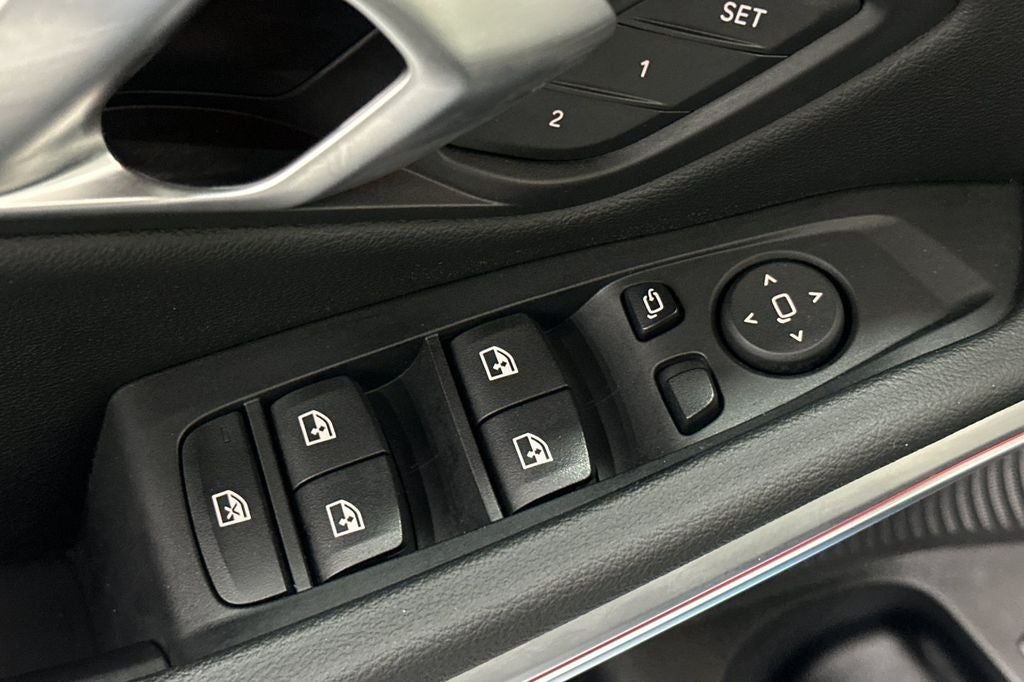 2024 BMW 3 Series 330i