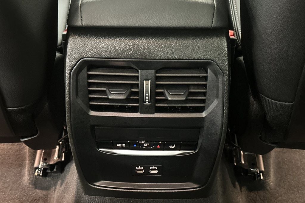 2024 BMW 3 Series 330i